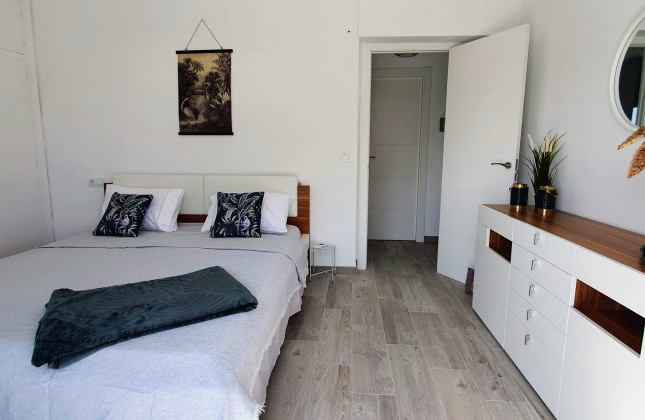 Resale - Semi-Detached Villa - Altea