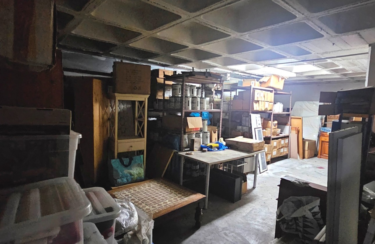 Resale - Storeroom - Altea