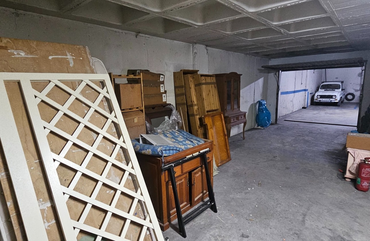 Resale - Storeroom - Altea