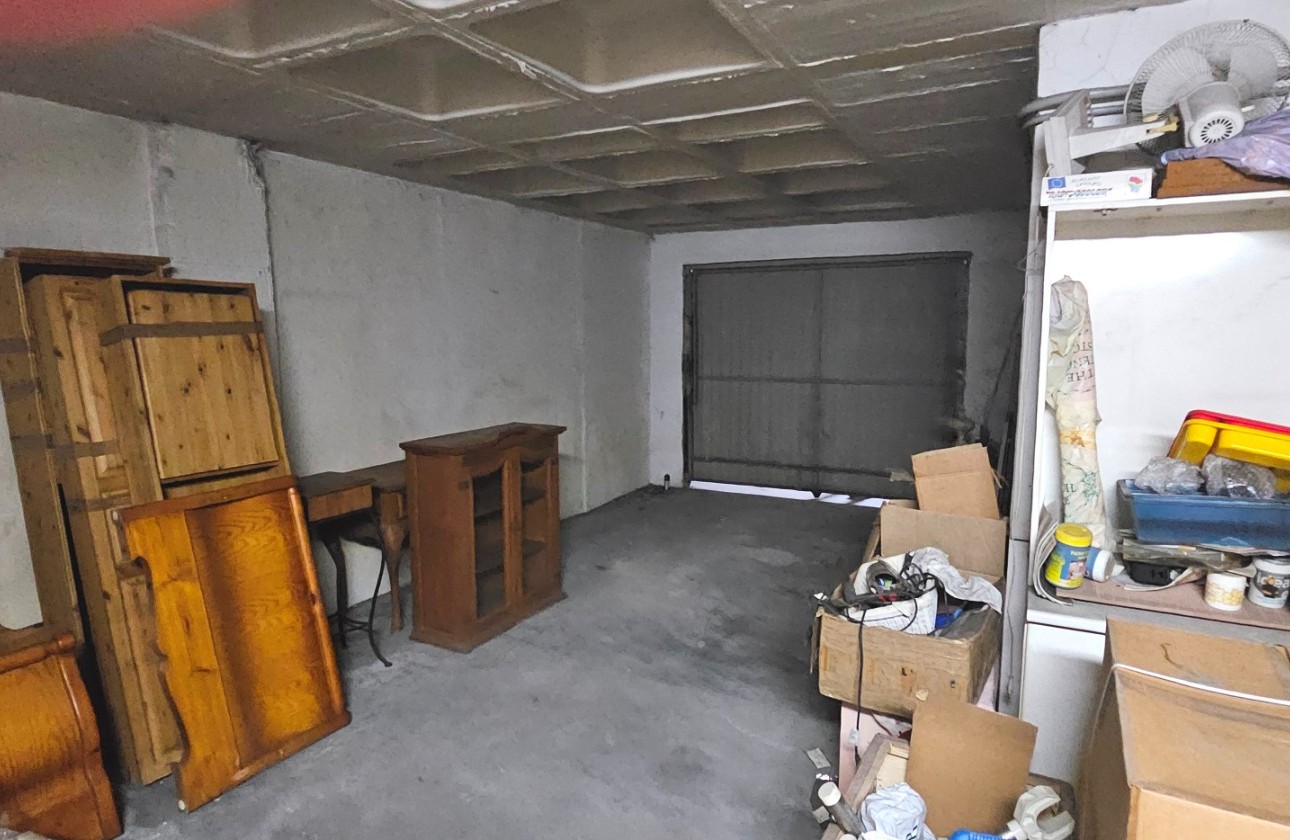 Resale - Storeroom - Altea