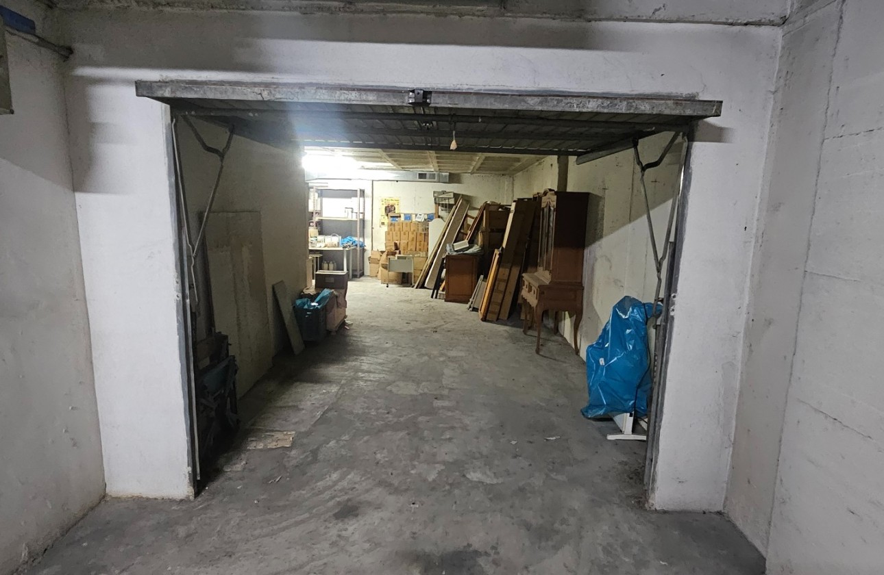 Resale - Storeroom - Altea