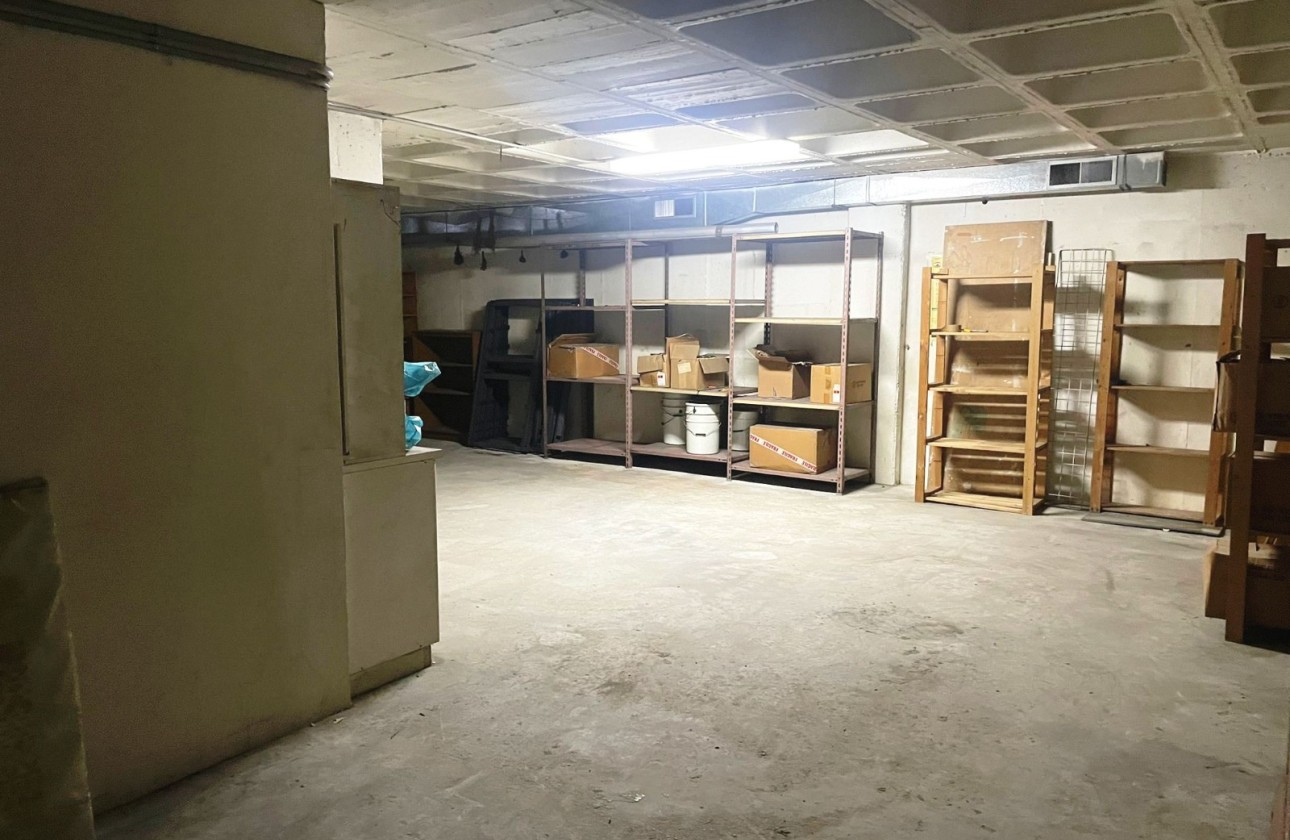 Resale - Storeroom - Altea