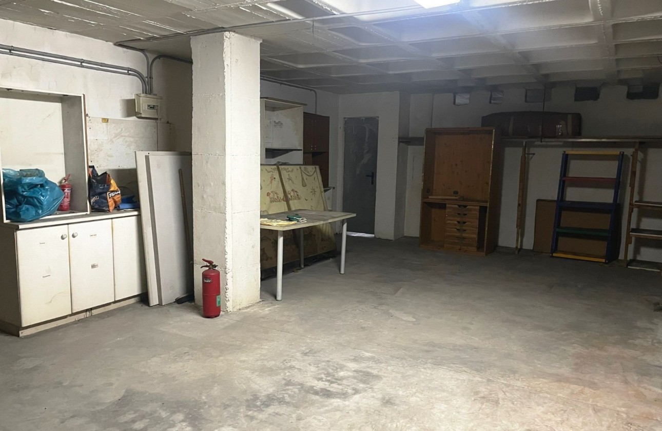 Resale - Storeroom - Altea