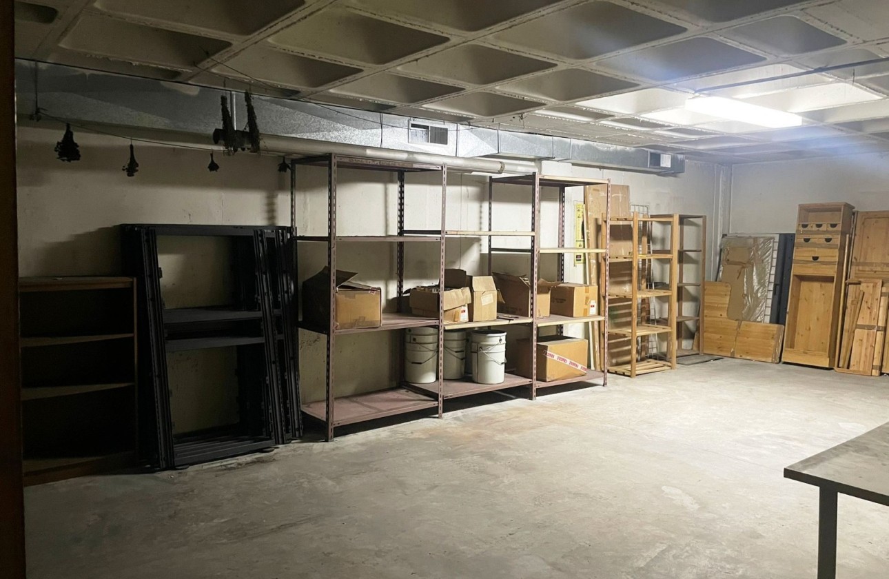 Resale - Storeroom - Altea