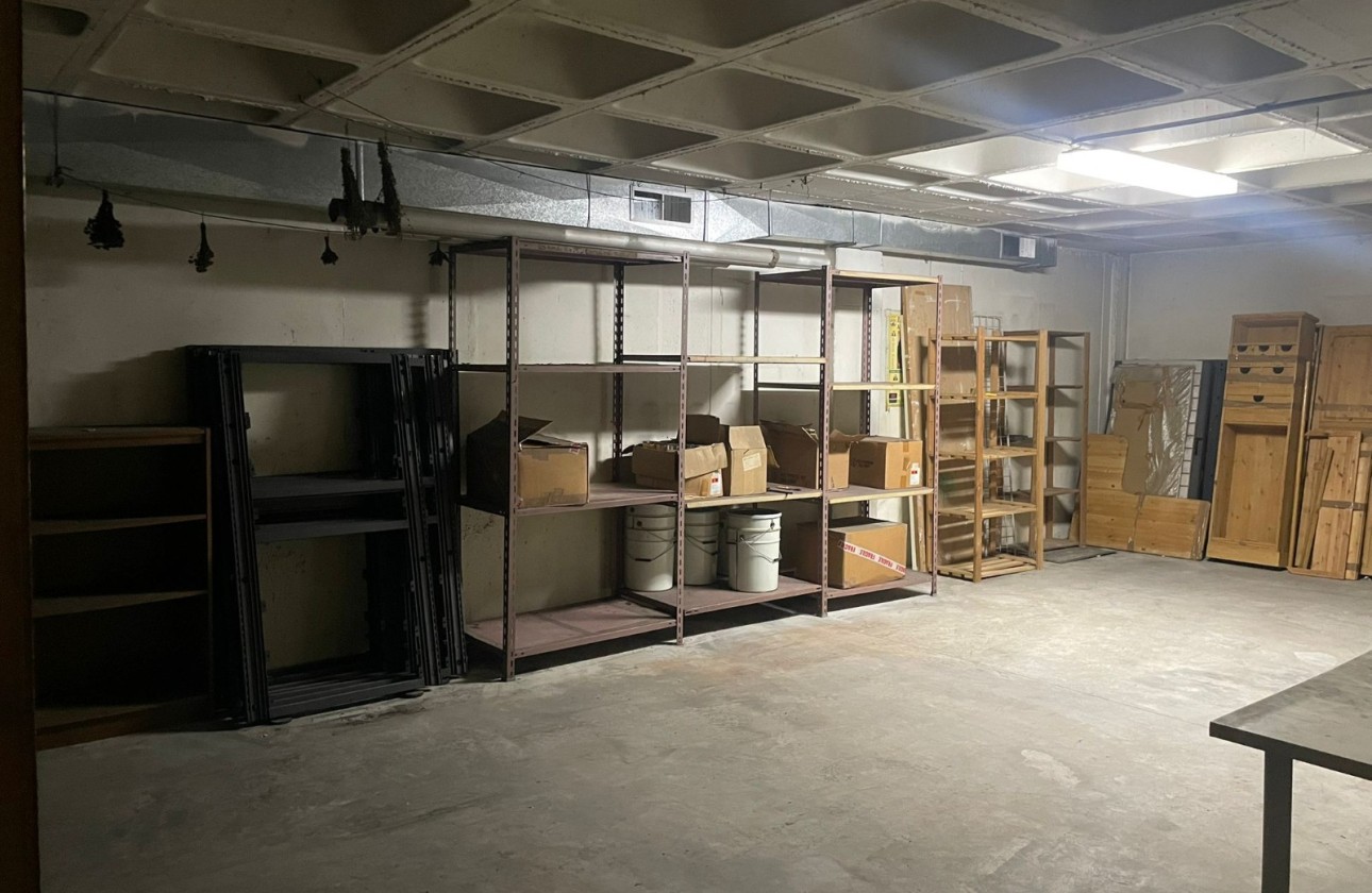 Resale - Storeroom - Altea