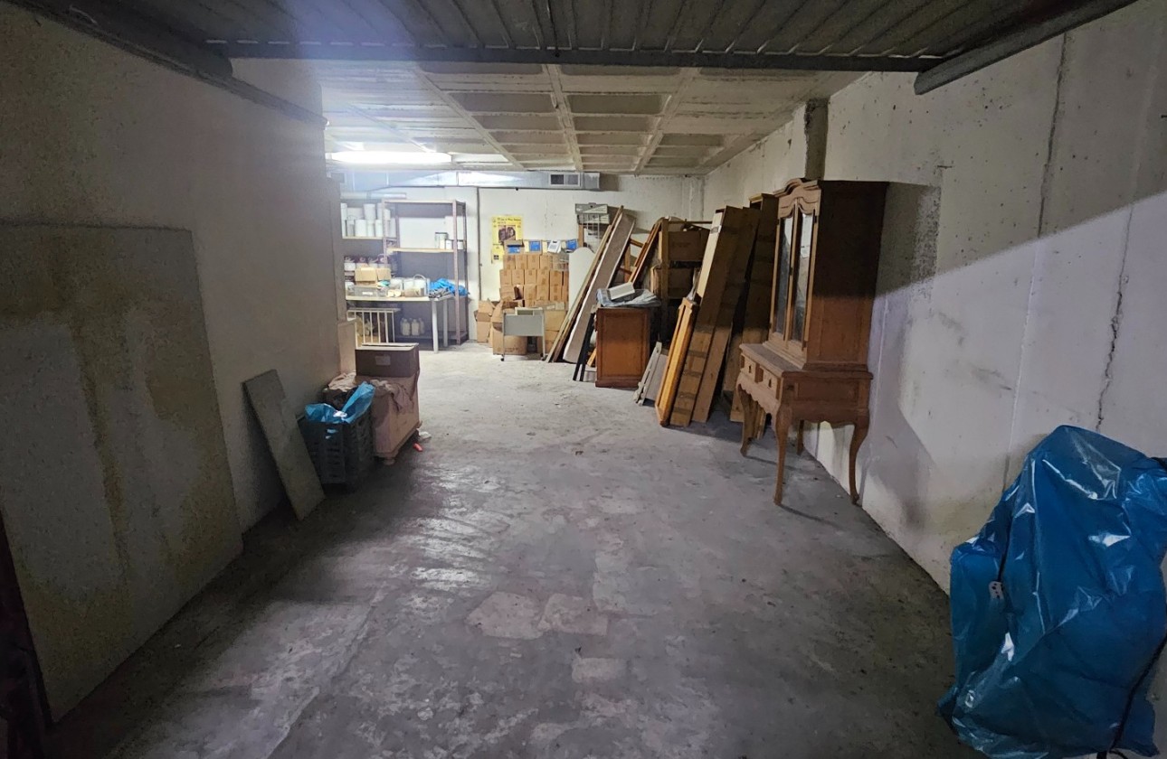 Resale - Storeroom - Altea