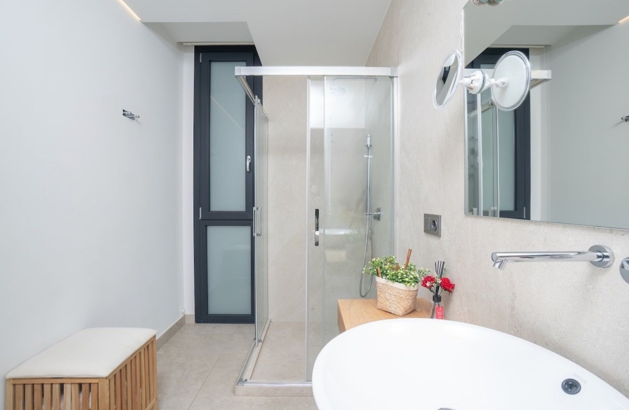 Resale - Villa - Albir