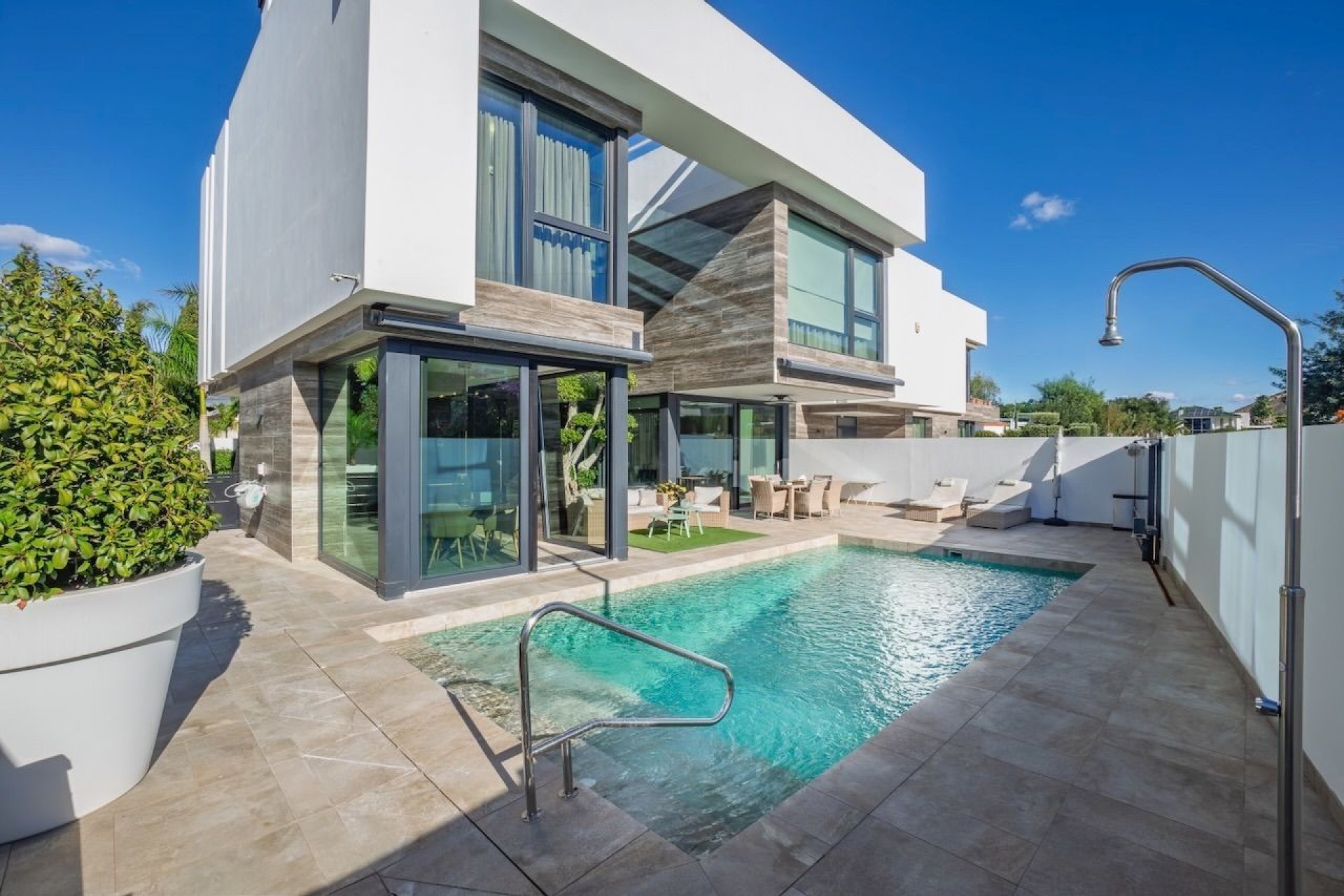 Resale - Villa - Albir