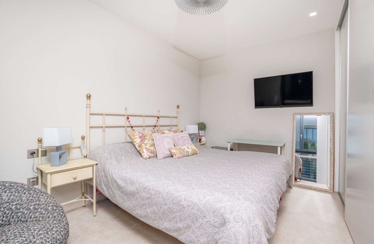 Resale - Villa - Albir