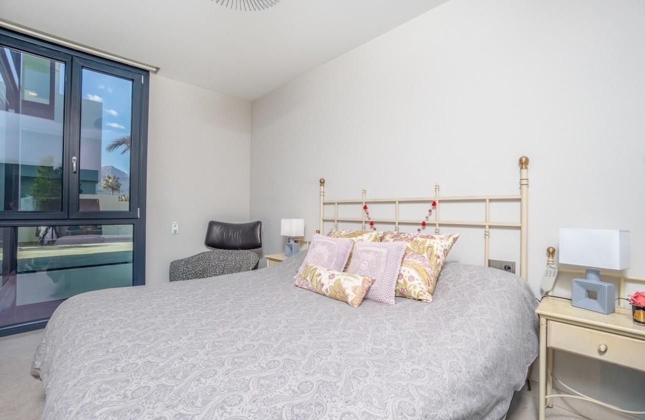 Resale - Villa - Albir