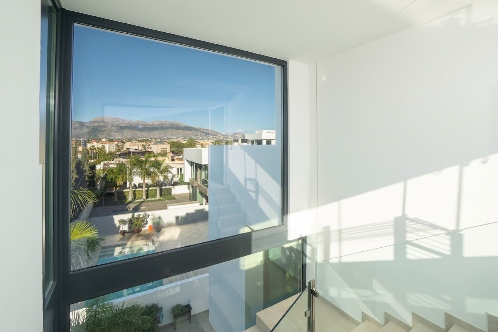 Resale - Villa - Albir