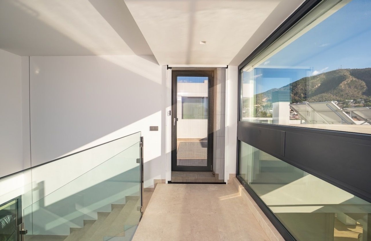 Resale - Villa - Albir