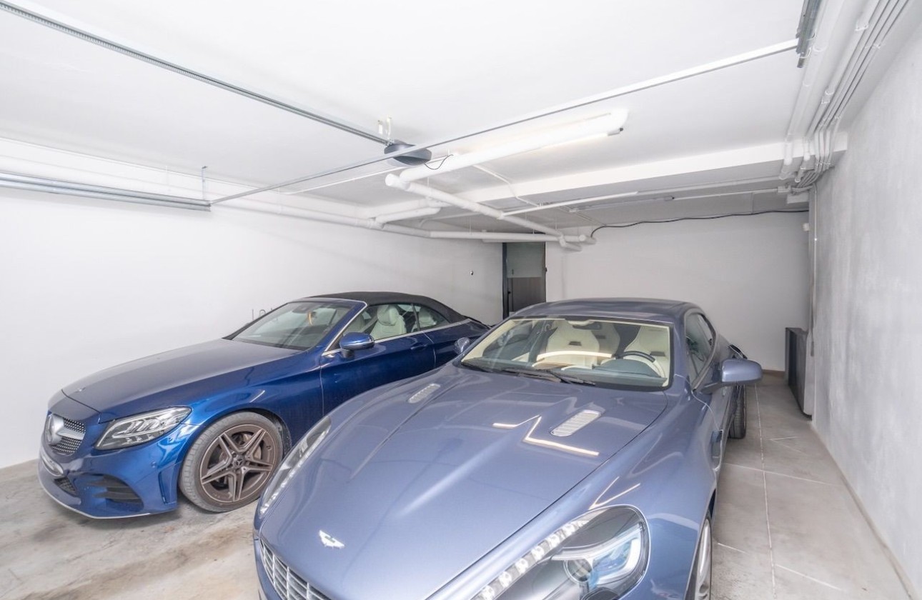 Resale - Villa - Albir