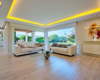Resale - Villa - Albir