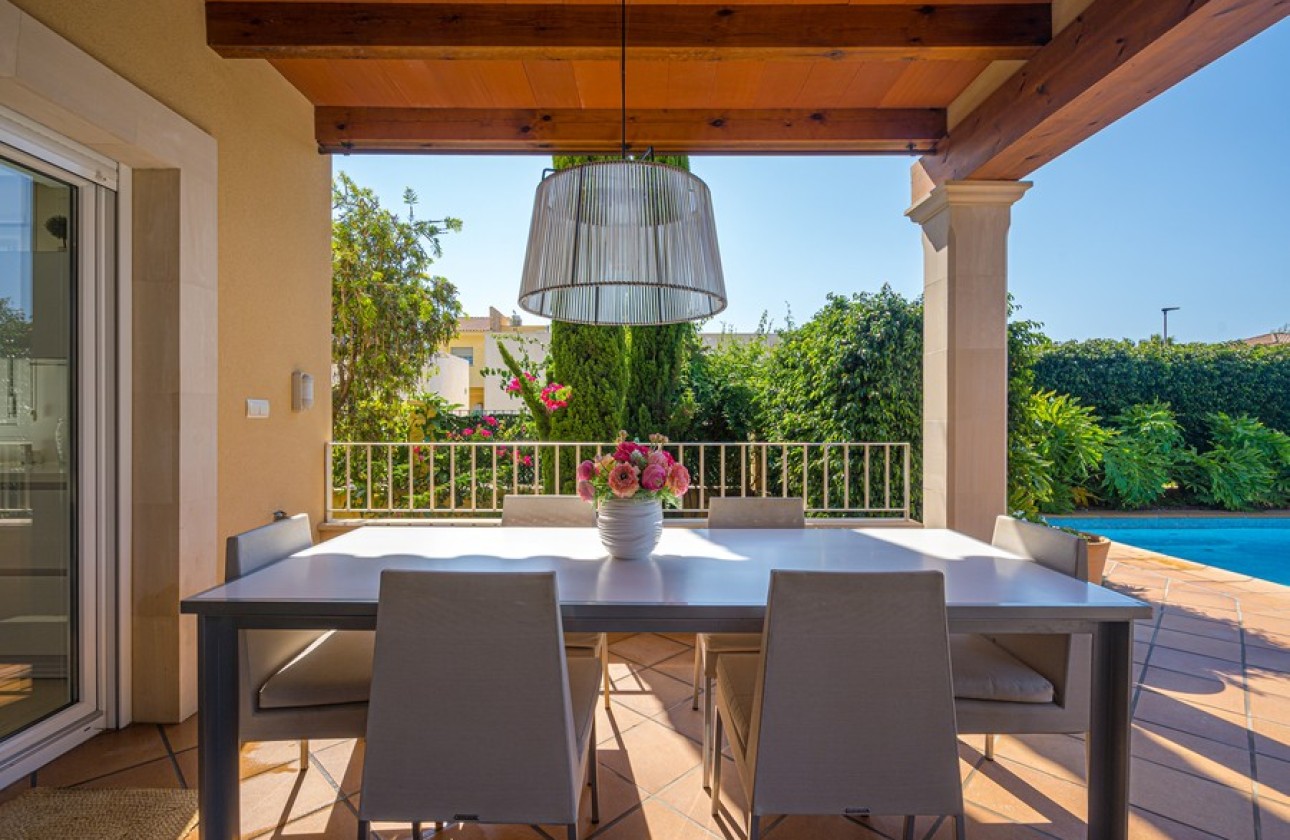 Resale - Villa - Albir