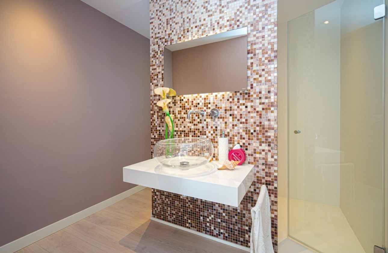 Resale - Villa - Albir