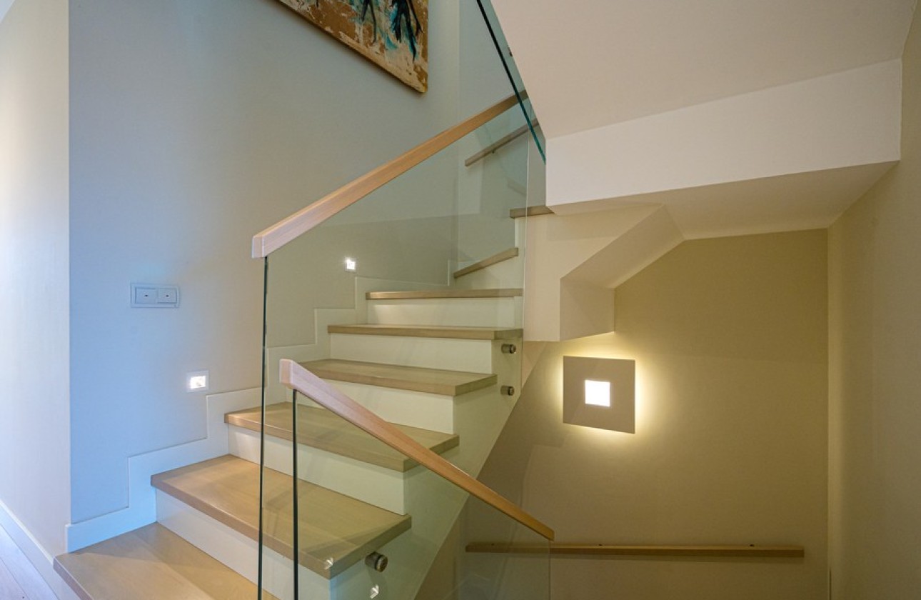 Resale - Villa - Albir