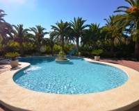 Resale - Villa - Alfas del Pí