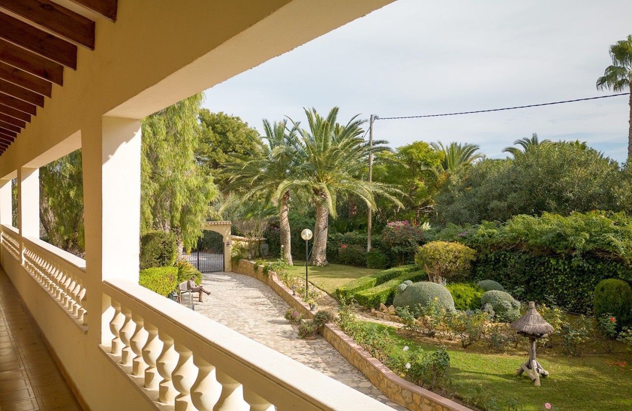 Resale - Villa - Alfas del Pí