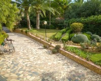 Resale - Villa - Alfas del Pí