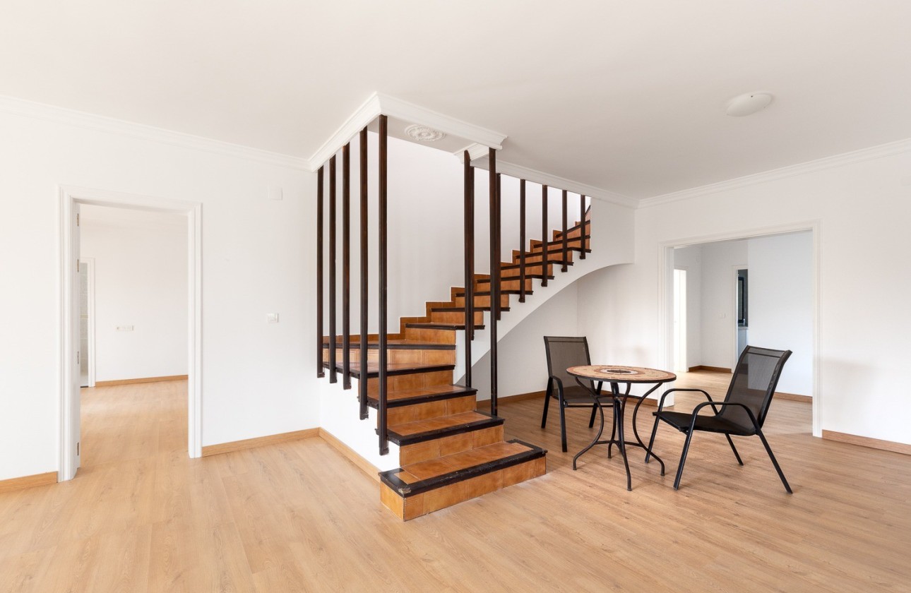 Resale - Villa - Alfas del Pí