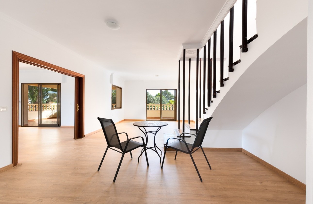 Resale - Villa - Alfas del Pí