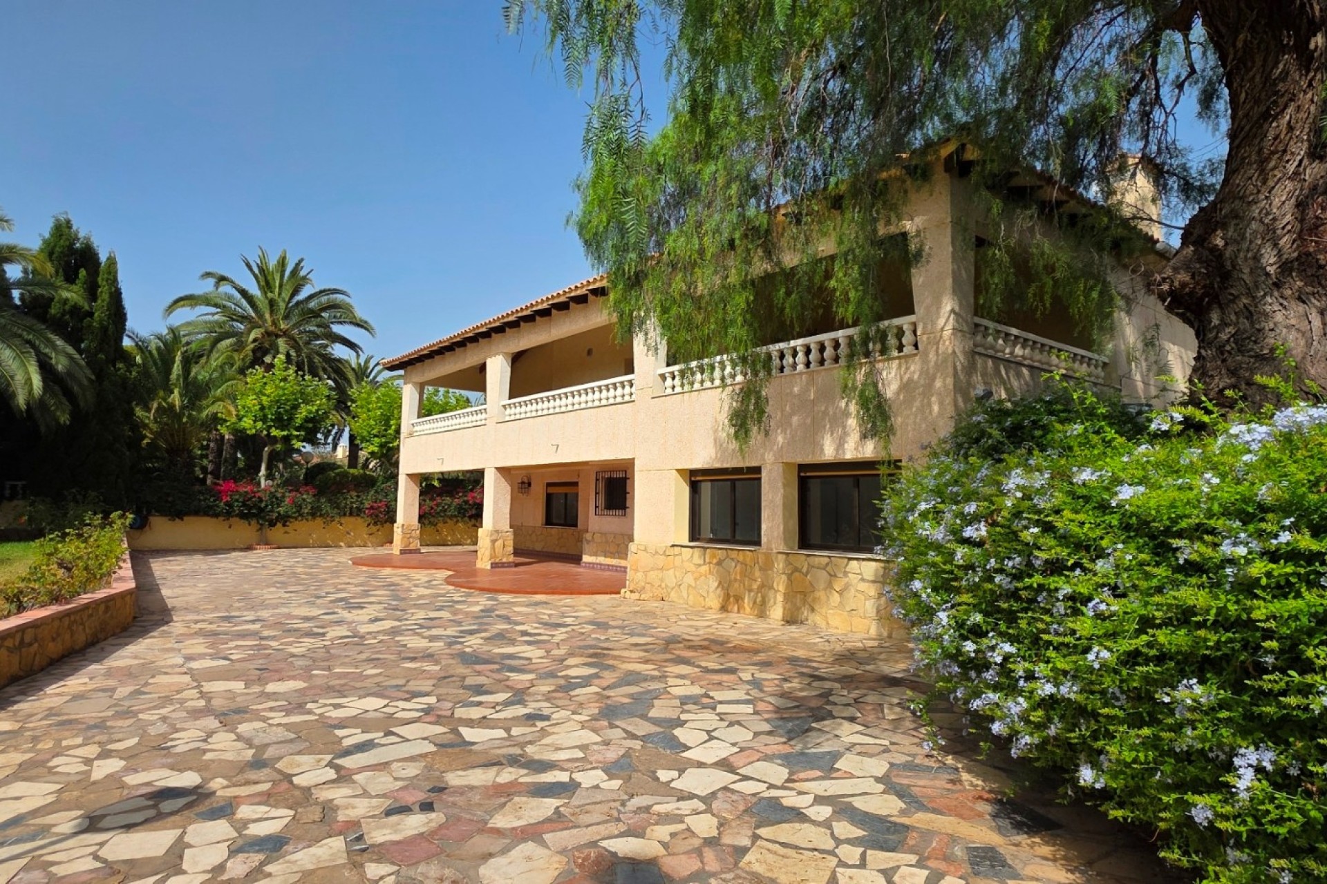 Resale - Villa - Alfas del Pí