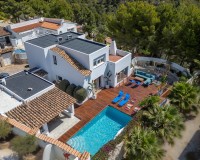 Resale - Villa - Altea