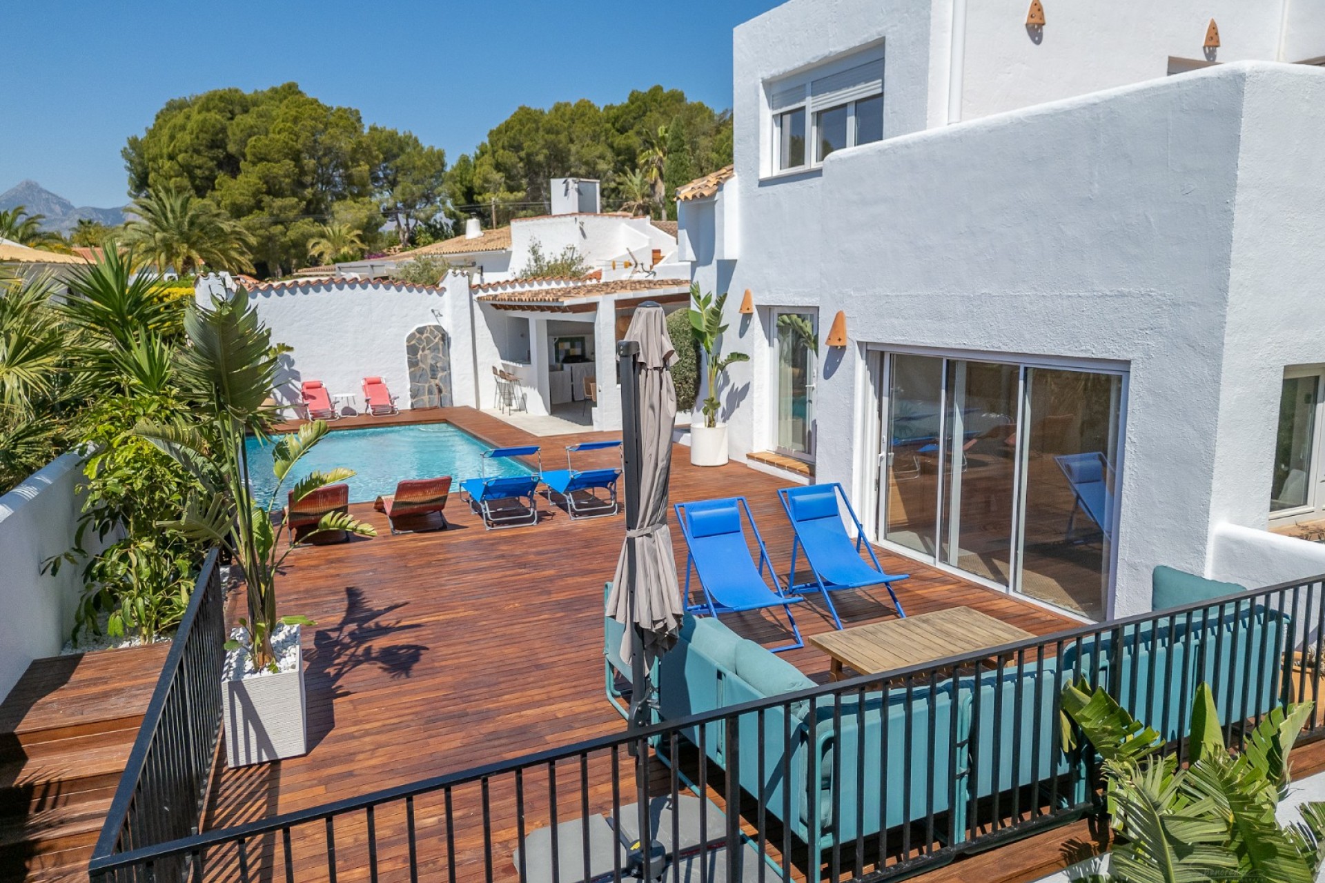 Resale - Villa - Altea