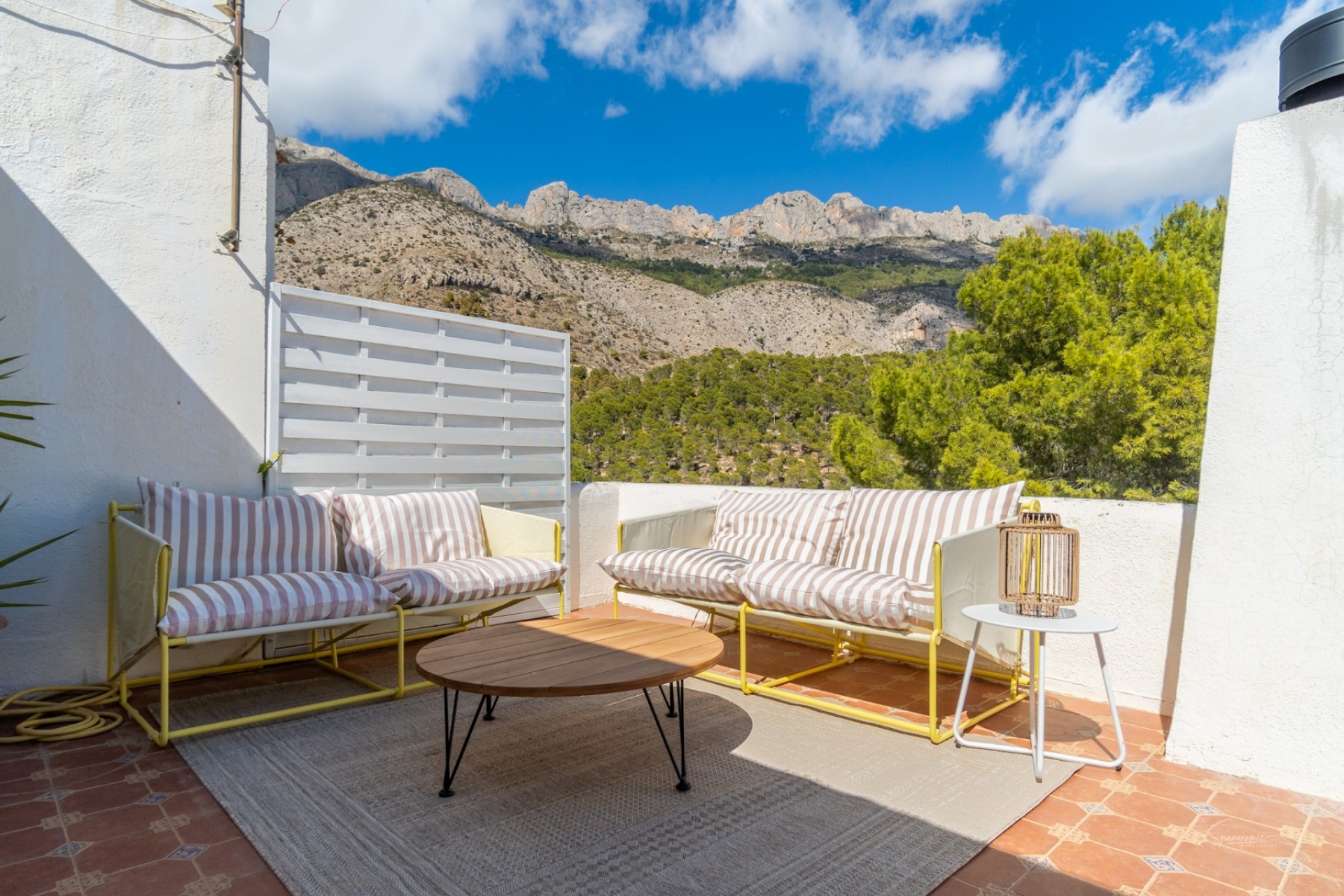 Resale - Villa - Altea