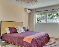 Resale - Villa - Altea