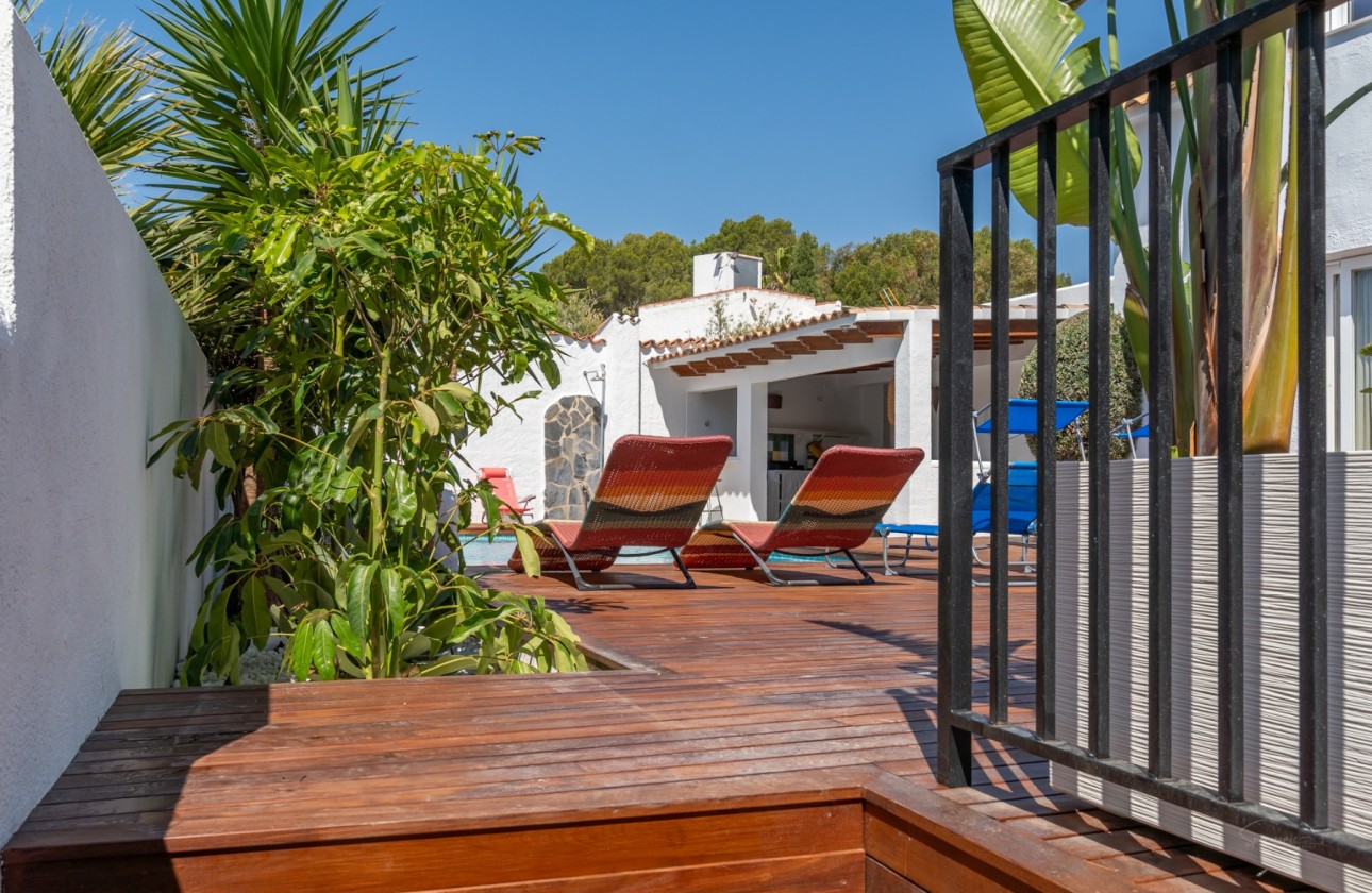 Resale - Villa - Altea