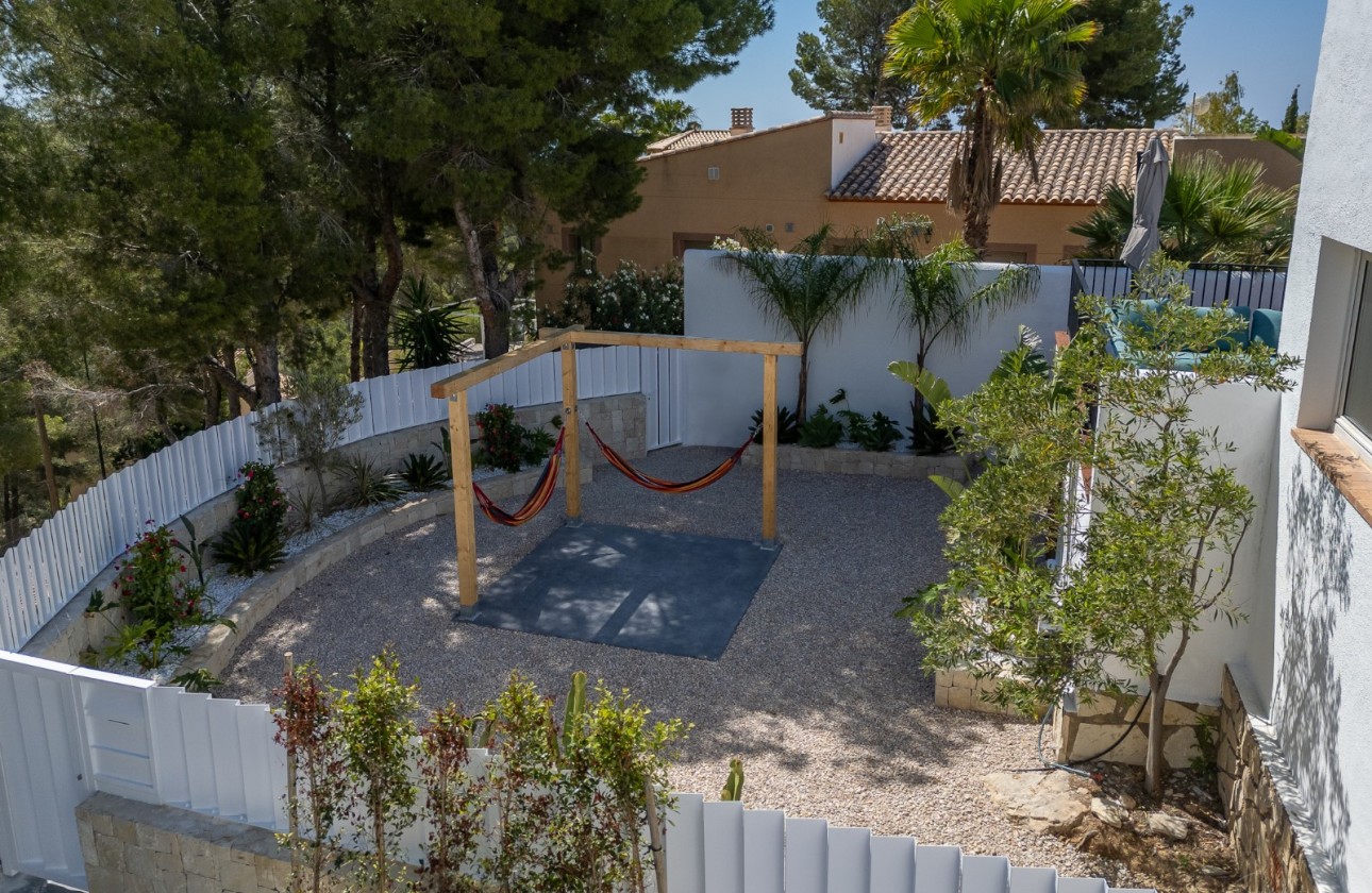 Resale - Villa - Altea