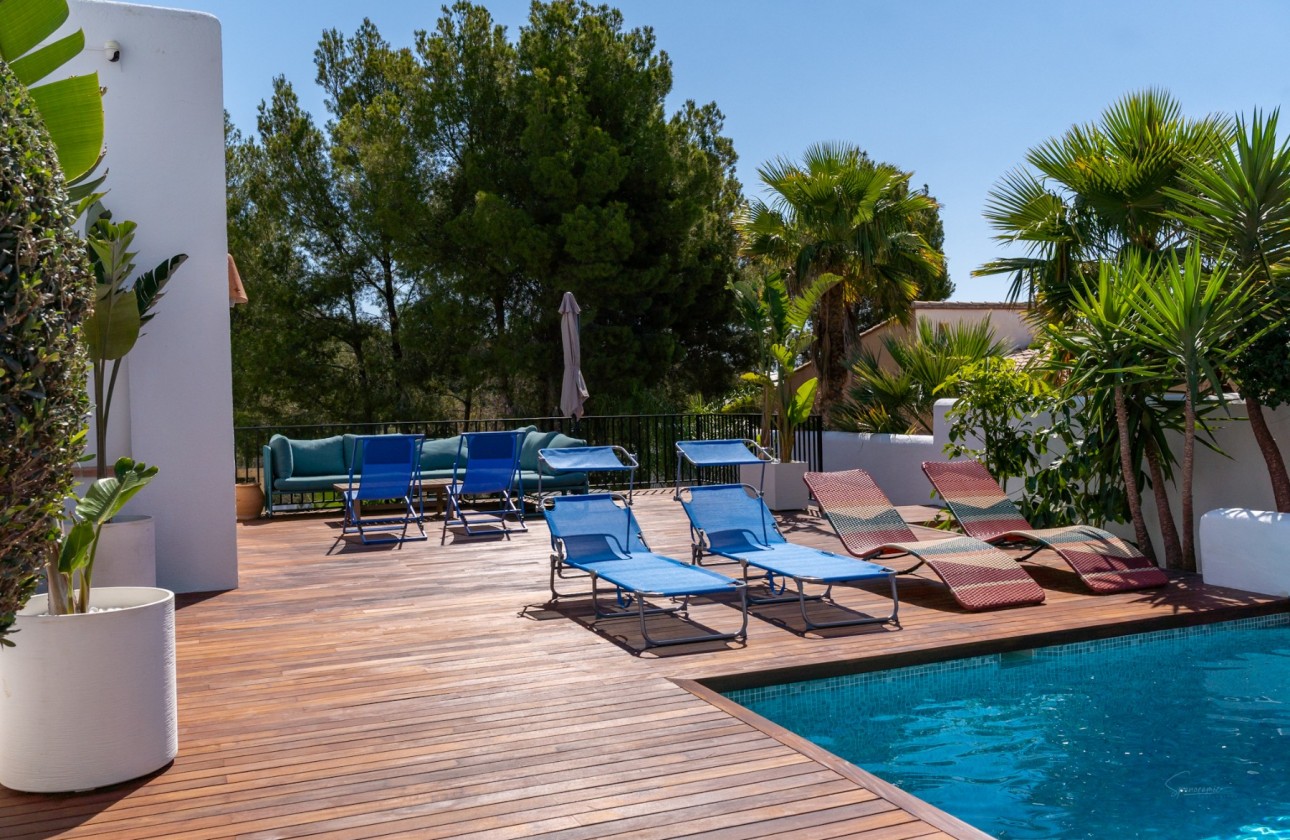 Resale - Villa - Altea
