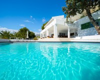 Resale - Villa - Altea