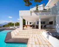 Resale - Villa - Altea