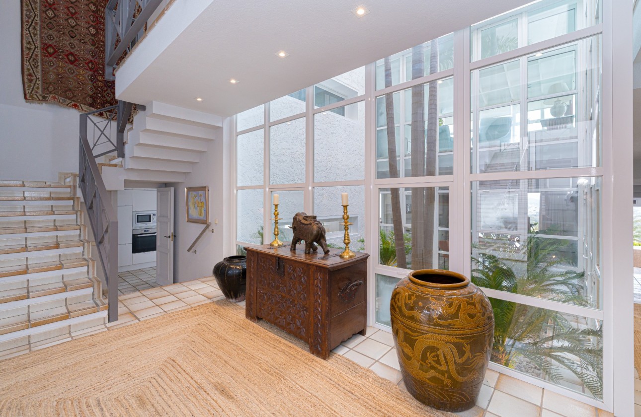 Resale - Villa - Altea