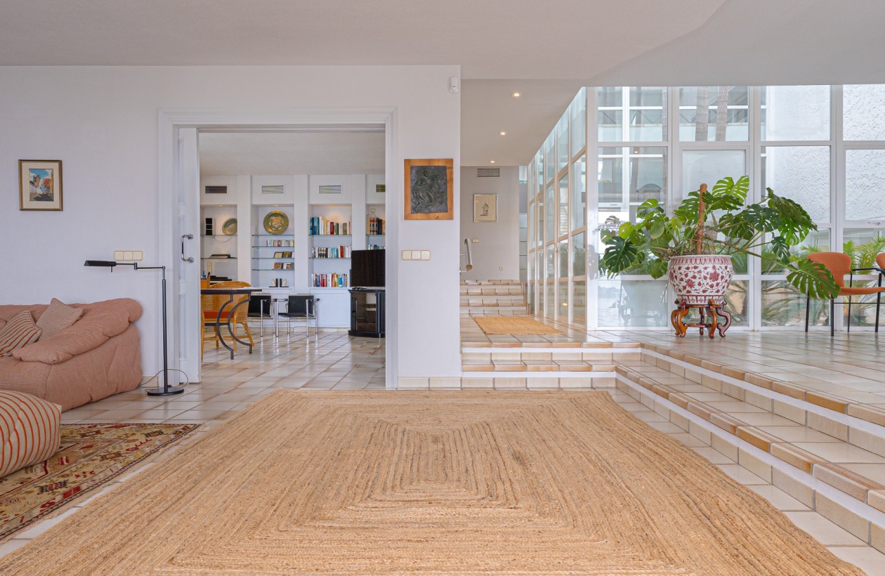 Resale - Villa - Altea