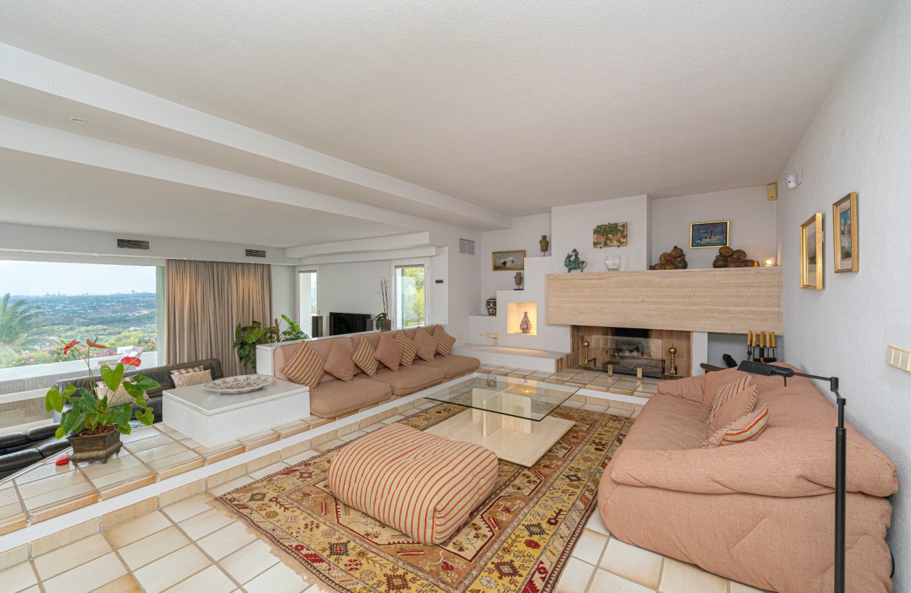 Resale - Villa - Altea