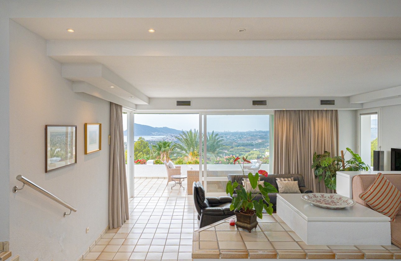 Resale - Villa - Altea