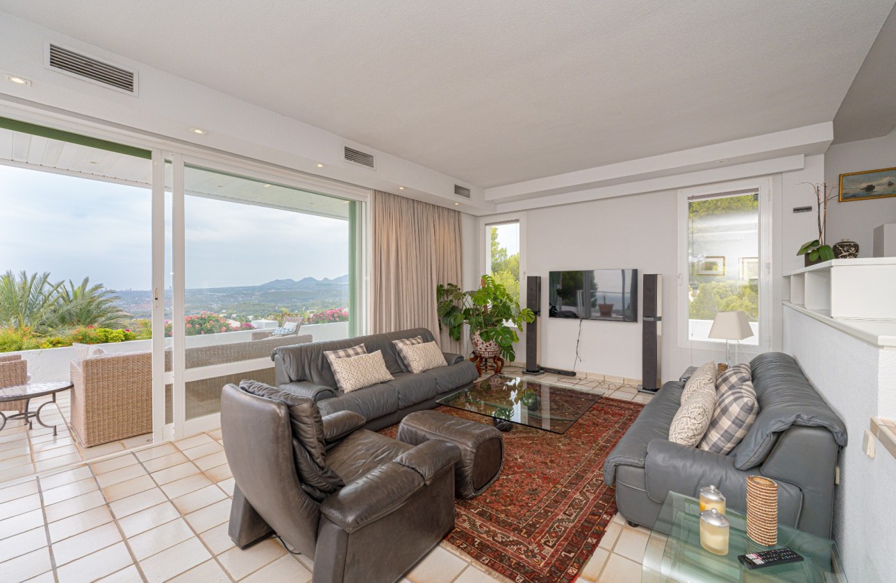 Resale - Villa - Altea