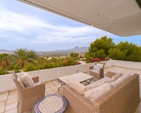 Resale - Villa - Altea