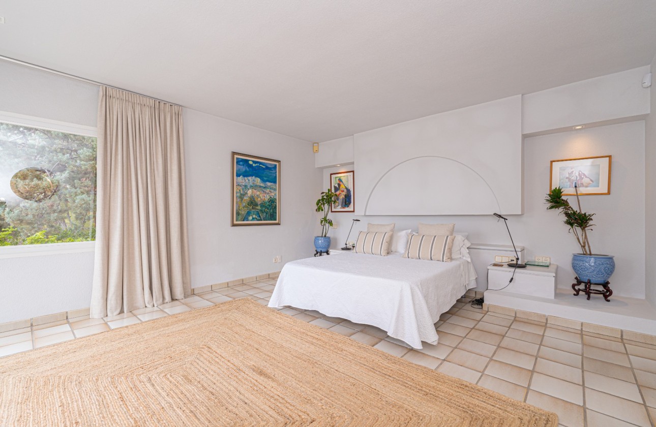 Resale - Villa - Altea