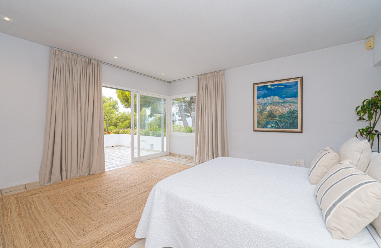 Resale - Villa - Altea