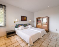 Resale - Villa - Altea