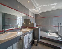 Resale - Villa - Altea