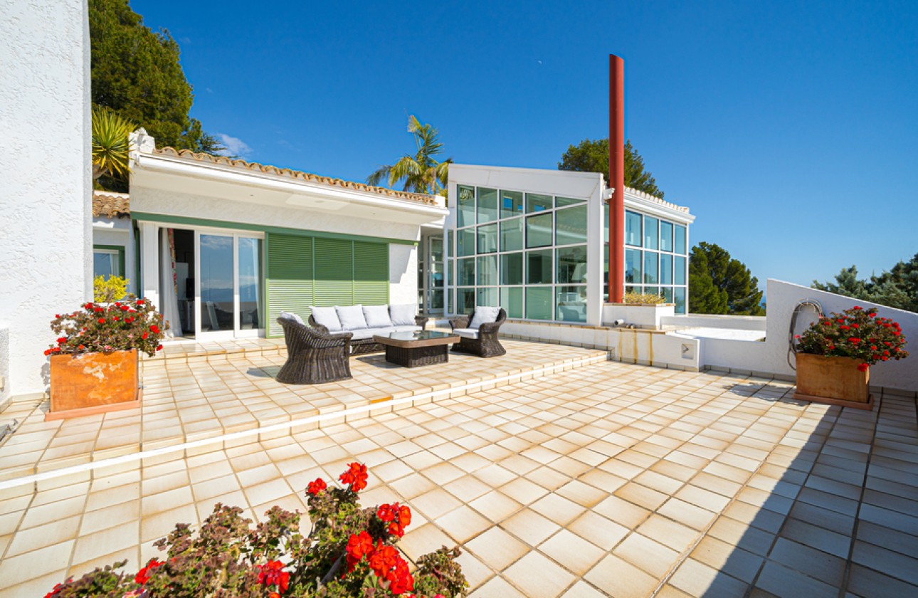 Resale - Villa - Altea