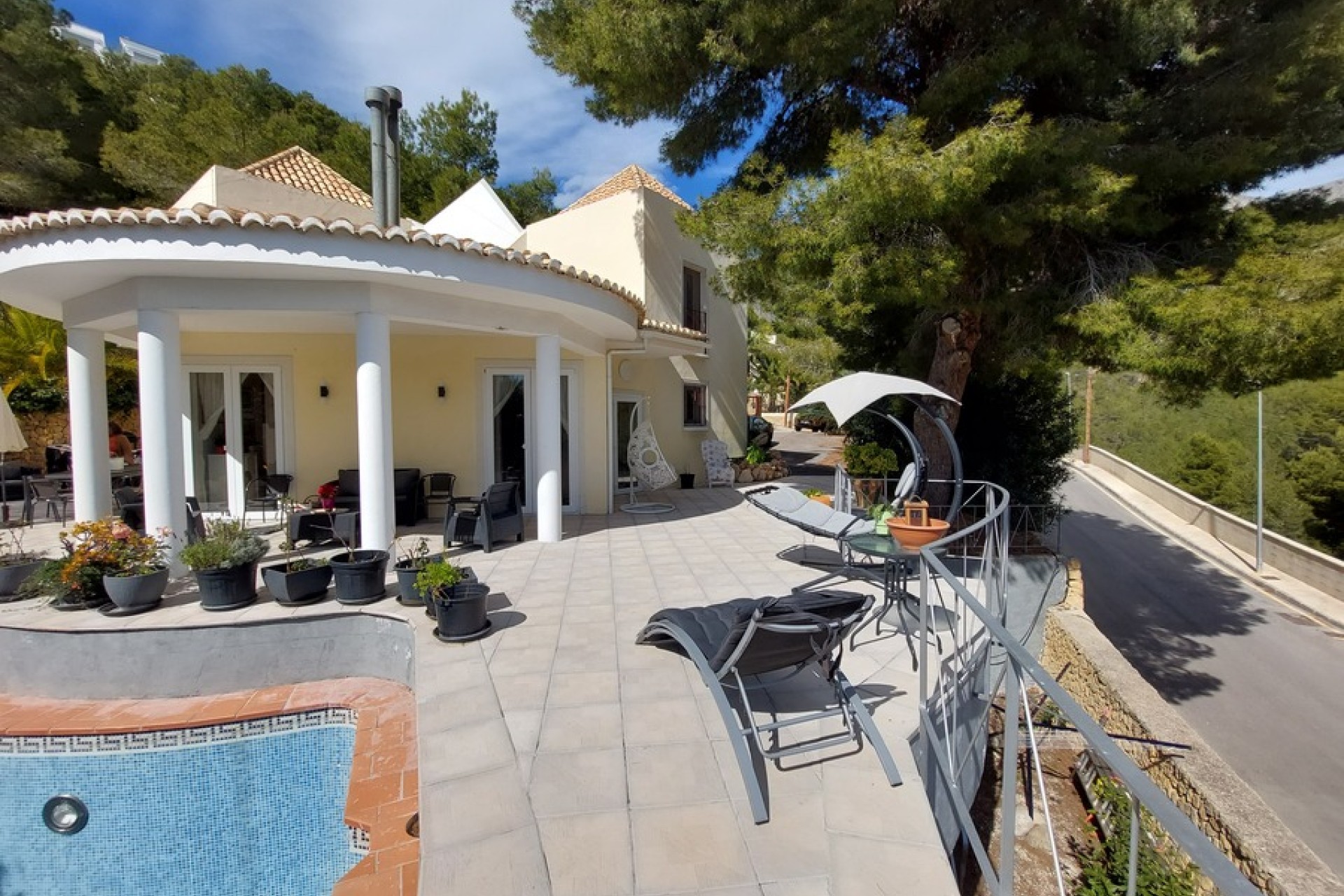 Resale - Villa - Altea
