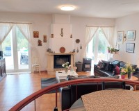 Resale - Villa - Altea