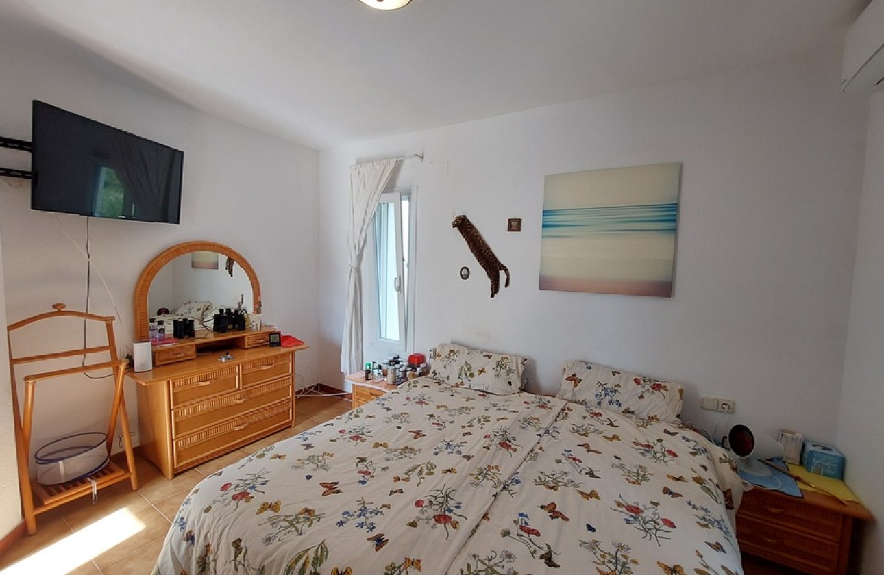 Resale - Villa - Altea